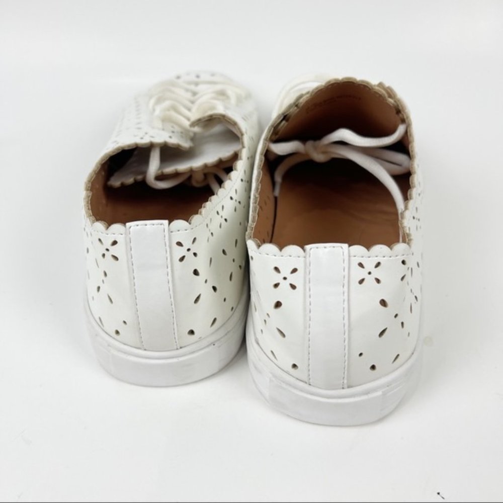 Torrid White Faux Leather Laser Cut Lace Up Sneakers Sz 10.5 Wide - Picture 4 of 10